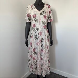 205. Vtg Principles Lace Rose Dress
